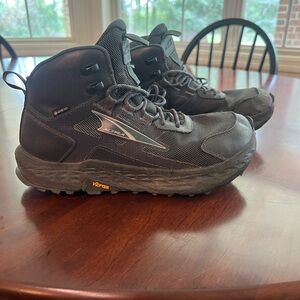 Altra Men's Black Trail Boots